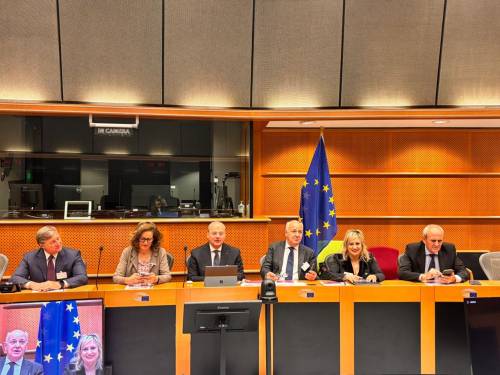 https://img.ilgcdn.com/sites/default/files/styles/md/public/foto/2025/05/20/foto convegno 1HT 20 maggio.jpeg?_=1747731603